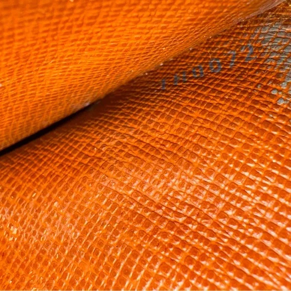 Louis Vuittton Monogram Sarah Long Wallet - Excellent Interior - Picture 13 of 15